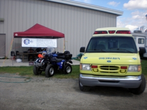 Ambulance 4 roues et chapiteau